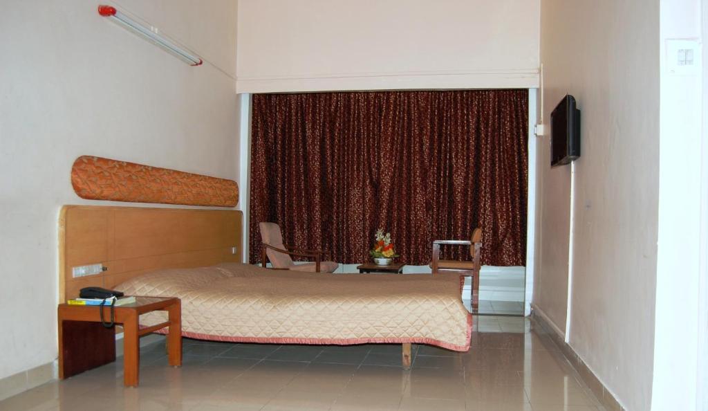 Hotel Raviraj Pune Habitación foto